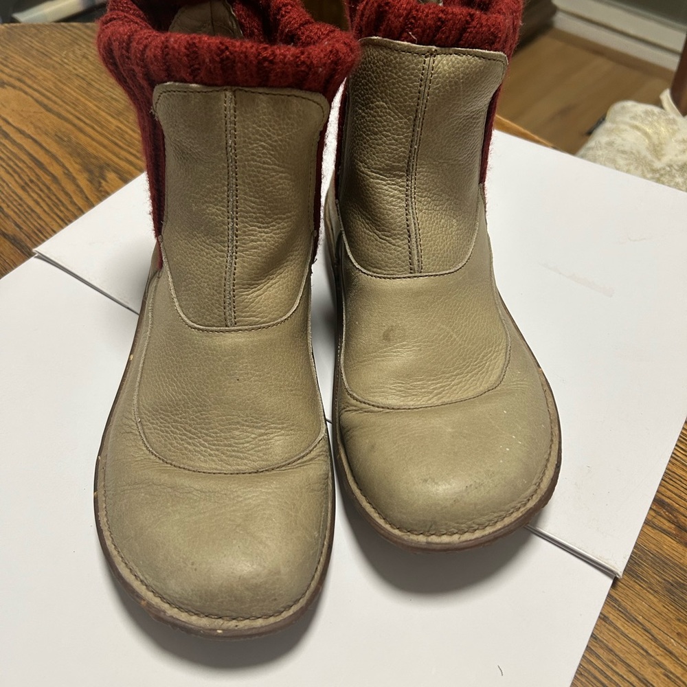 El Naturalista Beige Boots